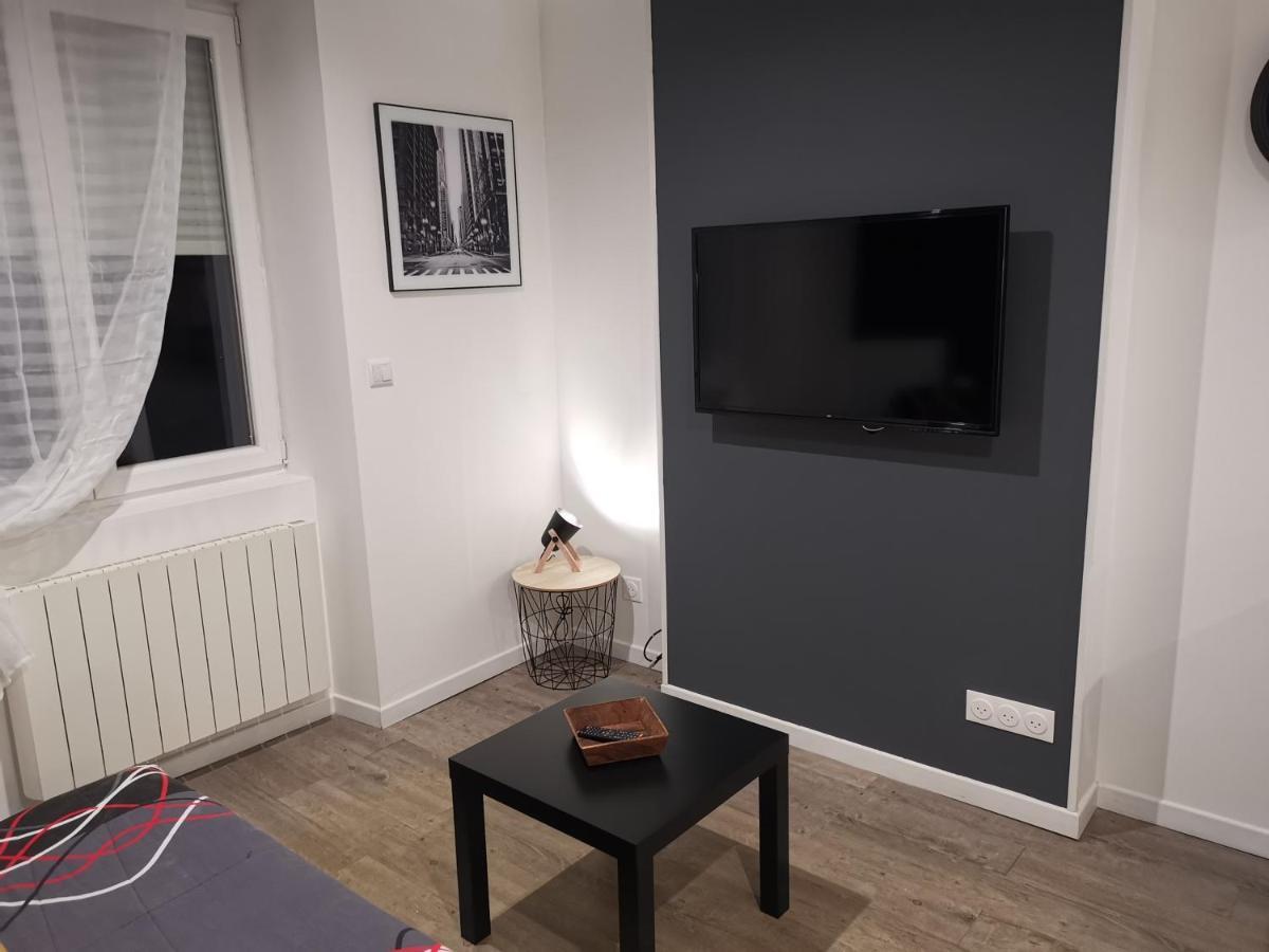 Studio Cosy Au Pied Du Metro Flachet Villeurbanne Dış mekan fotoğraf