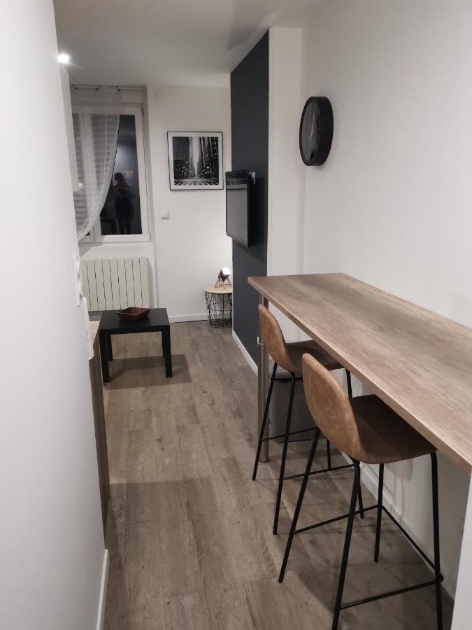 Studio Cosy Au Pied Du Metro Flachet Villeurbanne Dış mekan fotoğraf